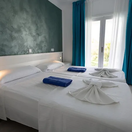 Ferrera Suites Cala Ferrera  Buitenkant foto